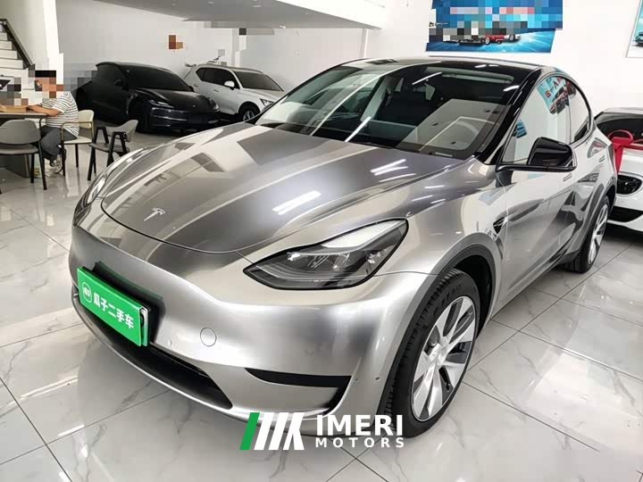 Tesla Model Y Facelift Rear-Wheel Drive