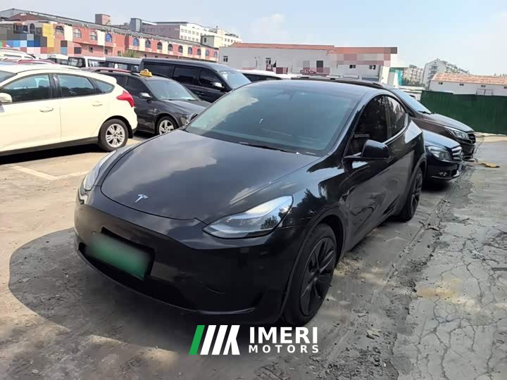 Tesla Model Y Facelift Rear-Wheel Drive