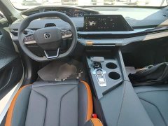 Changan UNI-V 2024 1.5T High-Performance Edition - ფოტო 10