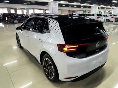 Volkswagen ID.3 Outstanding Edition - ფოტო 5