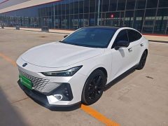 Changan UNI-V 2023 1.5T Premium - ფოტო 1