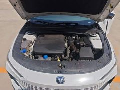 Changan UNI-V 2023 1.5T Premium - ფოტო 16