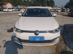 Volkswagen Golf 2021 200TSI DSG - ფოტო 3