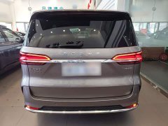 SAIC Rong Wei iMAX8 New Energy 2025 1.5T DMH Land Respect Luxury Edition - ფოტო 6