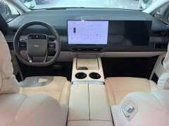 Li Auto Li Xiang MEGA Ultra - ფოტო 10