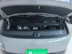 Li Auto Li Xiang MEGA Ultra - ფოტო 20