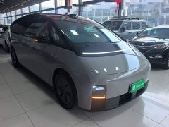 Li Auto Li Xiang MEGA Ultra - ფოტო 4