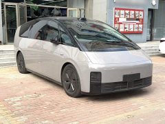 Li Auto Li Xiang MEGA Ultra - ფოტო 11
