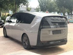 Li Auto Li Xiang MEGA Ultra - ფოტო 12