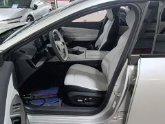 Dongfeng eπ007 Pure Electric 530 Ruoyi Edition - ფოტო 15
