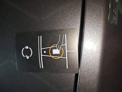 Tesla Model Y Rear-Wheel Drive - ფოტო 9
