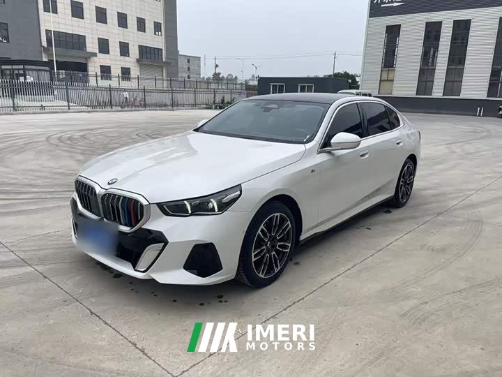 BMW 5 Series 525Li M Sport Package - ავტომობილი ჩინეთიდან