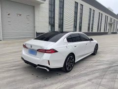 BMW 5 Series 525Li M Sport Package - ფოტო 7