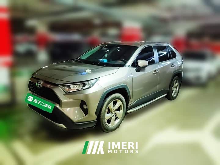 Toyota RAV4 2.0L CVT FWD Fashion Plus Edition