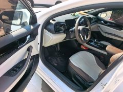 BYD Qin PLUS 2024 Glory Edition DM-i 55KM Leading - ფოტო 16