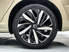 Volkswagen Passat 330TSI Luxury - ფოტო 12