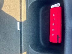 Tesla Model Y Rear-Wheel Drive - ფოტო 16