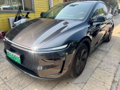Tesla Model Y Rear-Wheel Drive - ფოტო 1