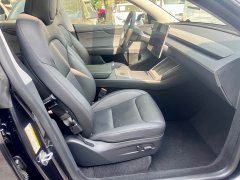 Tesla Model Y Rear-Wheel Drive - ფოტო 17