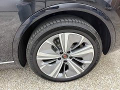 FAW Red Flag E-HS9 2022 690km Range Flagship Edition Six-Seater - ფოტო 14