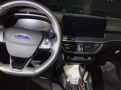 Ford Focus Hatchback EcoBoost 180 Automatic ST Line - ფოტო 5