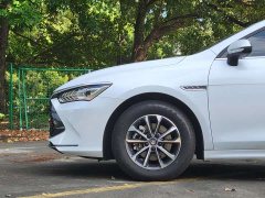 BYD Qin PLUS Glory Edition DM-i 55KM Leading - ფოტო 14