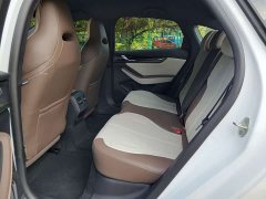 BYD Qin PLUS Glory Edition DM-i 55KM Leading - ფოტო 6