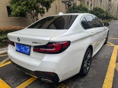 BMW 5 Series 525Li M Sport Package - ფოტო 3