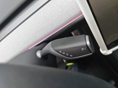 Tesla Model Y Rear-Wheel Drive - ფოტო 10