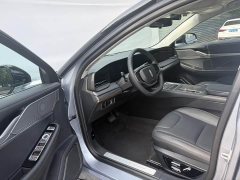Lincoln Z 2.0T Premier - ფოტო 11