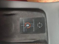 Tesla Model Y Standard Range RWD - ფოტო 9