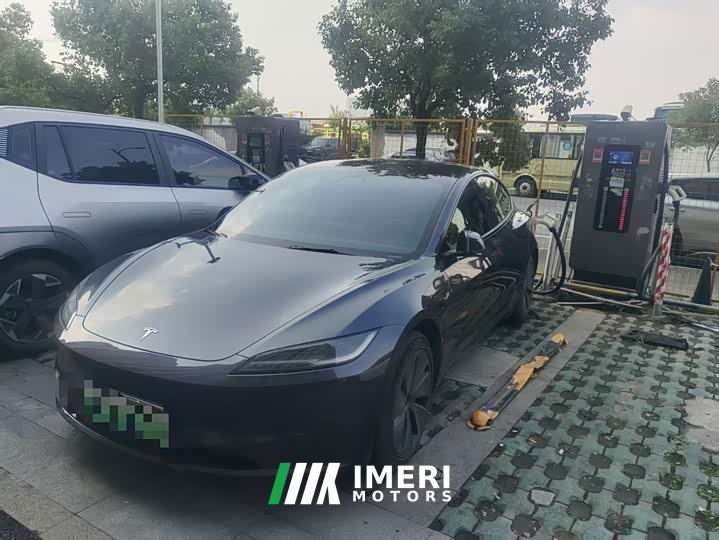 Tesla Model 3 Rear-Wheel Drive