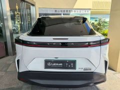 Lexus RZ 450e AWD Luxury Edition - ფოტო 2