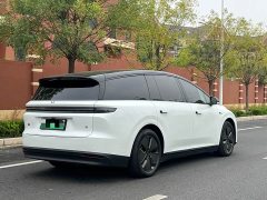 Li Auto i8 2025 Standard Edition - ფოტო 9
