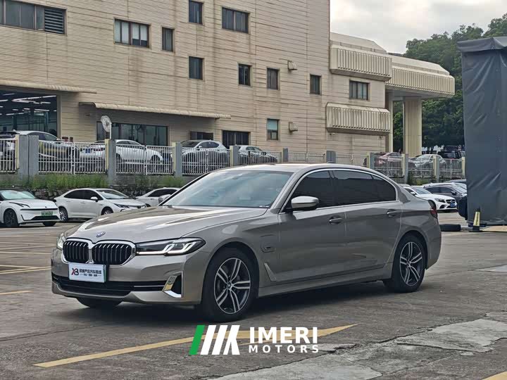 BMW 5 Series Plug-in Hybrid 2022 Facelift II 535Le Luxury Edition - ავტომობილი ჩინეთიდან