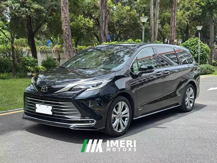 Toyota Sienna 2.5L Hybrid Premium Luxury Edition - ავტომობილი ჩინეთიდან