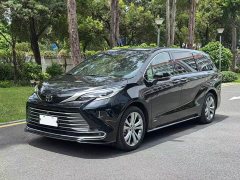 Toyota Sienna 2.5L Hybrid Premium Luxury Edition - ფოტო 1