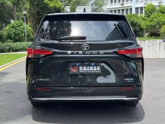Toyota Sienna 2.5L Hybrid Premium Luxury Edition - ფოტო 16