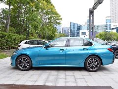 BMW 3 Series 320i M Sport Package - ფოტო 2