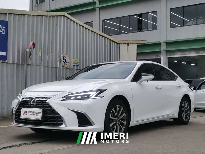 Lexus ES 2025 200 Premium Edition - ავტომობილი ჩინეთიდან
