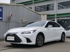 Lexus ES 2025 200 Premium Edition - ფოტო 1