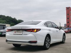 Lexus ES 2025 200 Premium Edition - ფოტო 5
