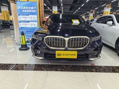 BMW 5 Series 530Li Luxury Edition Premium Package - ფოტო 2
