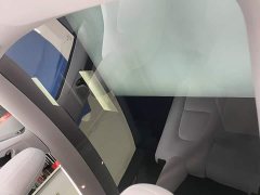 Tesla Model Y Rear-Wheel Drive - ფოტო 10