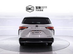 Toyota Sienna 2024 2.5L Hybrid AWD Premium - ფოტო 4