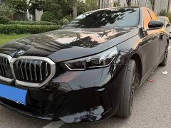 BMW 5 Series 525Li M Sport Package - ფოტო 1