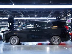 Lexus LM 2020 300h Four-Seat Royal Edition - ფოტო 5