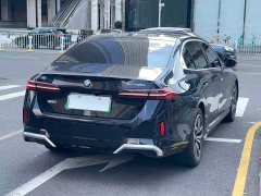 BMW i5 eDrive 35L M Sport Package - ფოტო 13