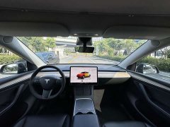 Tesla Model Y Rear-Wheel Drive - ფოტო 15