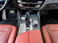 BMW 5 Series 530Li Premier M Sport Package - ფოტო 12